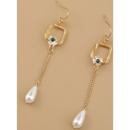 2021 New Trend Retro Pearl Earrings Compact Petals Natural Stone Tassel Long Drop Earrings Ear Hook Women Fashion Jewelry Gifts