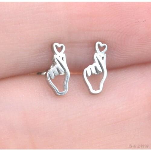 Starose 1pc Hot Love in Hand Ear Studs Tragus Piercings Orelha Helix Piercing Oreja Conch Daith Cartilage Earrings Ear Jewelry