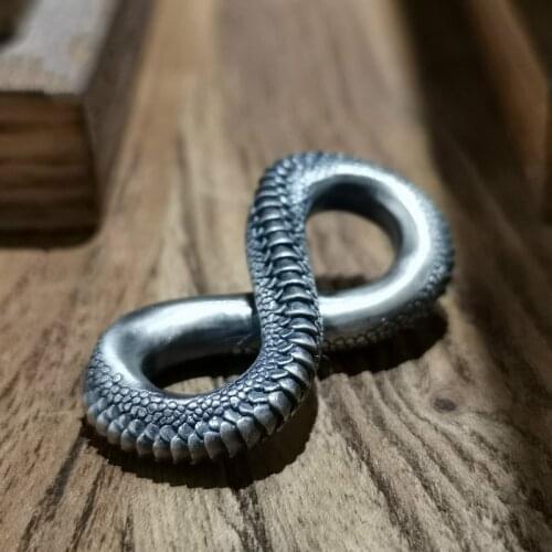 Vintage Silver Color Snake Scale Infinity Pendant Necklace for Men Women Motorcycle Party Long Chain Hip Hop Jewelry Party Gifts