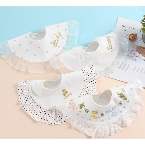 INS Baby Boy Girls Bib With Lace Saliva Towel Feeding Pocket Fake Collar Bib Baby Cartoon Cotton Burp Cloths Baby Accessories