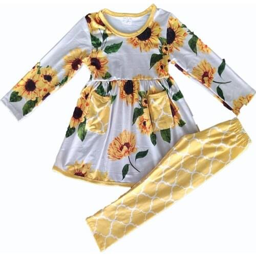 Fashionable kids girl boutique fall clothing set sunflower tunic with pockets yellow legging baby girl clothes set
