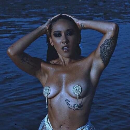 2021 1 Pair Round Tassel Rhinestone Nipple Pasties Sexy Body Jewelry for Women Crystal Breast Nipple Cover Self Pasties Stickers