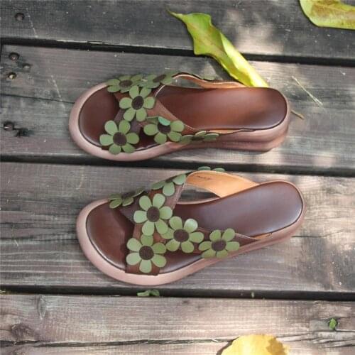 Handmade Retro Leather Flowers Slippers Open Toe Platform Sandals Coffee/Red