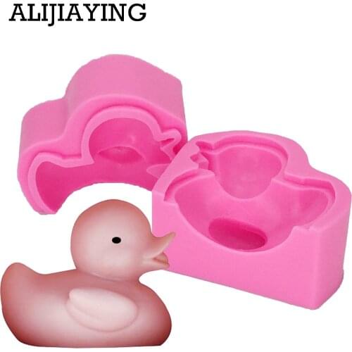 M0289 2Pcs/set 3D Duck Silicone Candle Mold Clay Soap Molds Fondant Cake Decorating Tools Gumpaste Chocolate Moulds