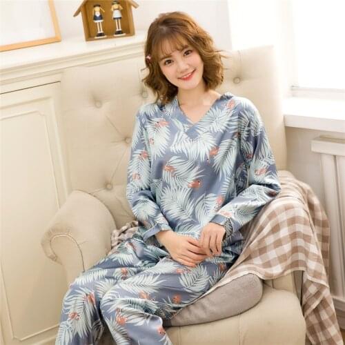 Womens Pajamas Sets New 2019 Autumn Flower Print Fashion Luxury Female Faux Silk Two Pieces Shirts Long Pants Sleepwear Set