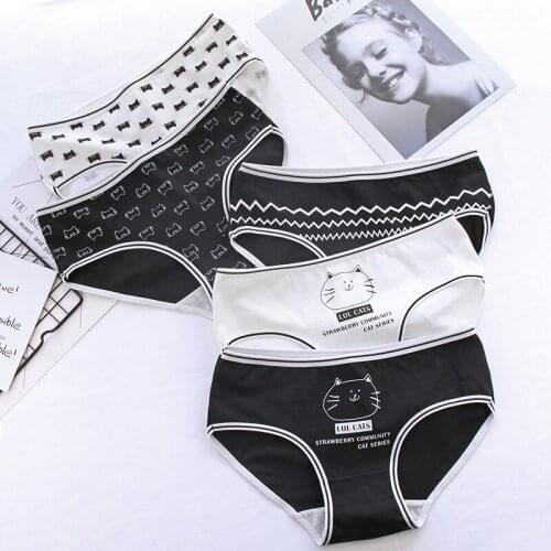 Black and White Trendy Cat Cotton Underwear Womens Breathable Cotton Middle Waist Womens Cotton Briefs Head Cotton Crotch