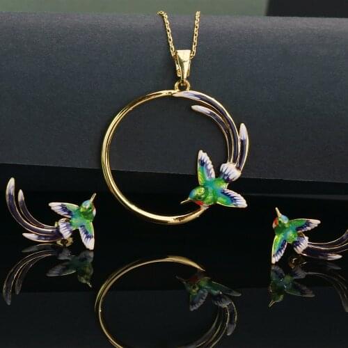 Cute Elegant Enameled Hummingbird Necklace For Women Simple Sweet Copper Bird Pendant Neck Jewelry Fashion Party Accessories