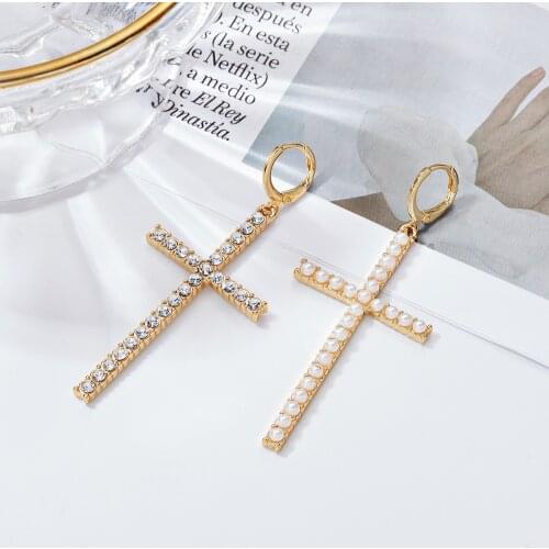 Korean Style Asymmetric Cross Pearl Crystal Drop Earrings for Women Punk Circle Buckle Dangle Earrings Wedding Jewelry Best Gift