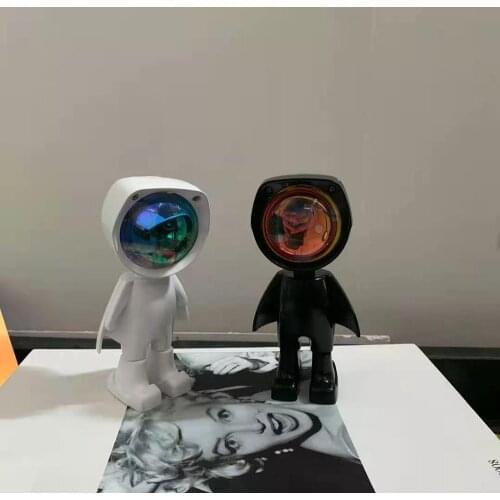 Astronaut Charging Light USB 360 Robot LED Projector Night Light Rainbow Sunset Light Selfie Light Bedroom Atmosphere Table Lamp
