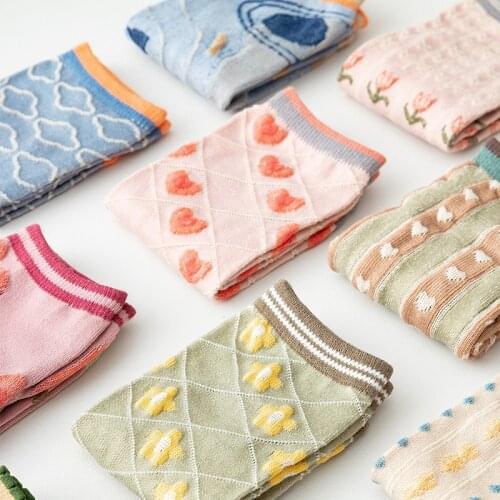 Retro cute women socks japanese fashion kawaii heart flower cotton sock calcetines mujer korean style skarpetki damskie calcetas