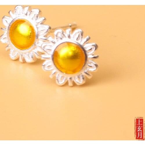 High Quality Sweet fresh summer Stud Earrings for Girls Statement Star and Moon Earrings Silver Color Flowers Earrings