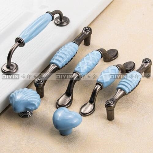 Kitchen Door Handle Cabinet Closet Pull Drawer Handle and Knob Furniture Shell Ceramic Handle and Pull Cartoon Handle Blue