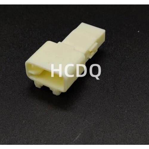 The original 90980-11725 2PIN automobile connector plug shell and terminal are supplied from stock