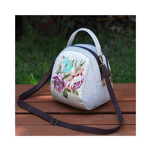 Fashion national embroidery women shopping handbags!Nice floral embroidered lady mini shoulder&Crossbody bags New canvas carrier