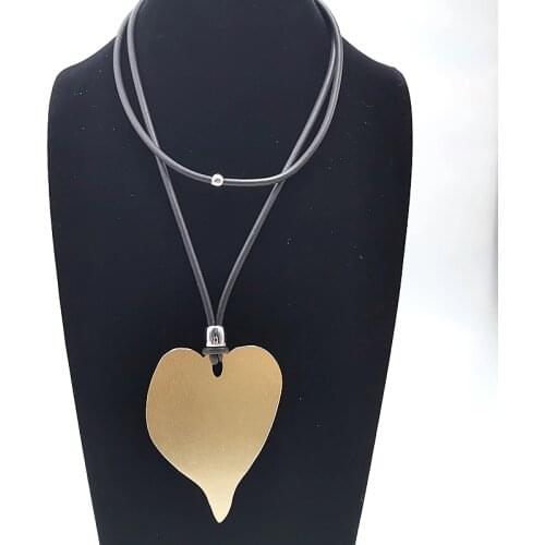 YD&YDBZ Gold Heart Metal Pendant Necklace For Ladies Current Black Leather Rope Necklaces Sweater Chain Choker Womens Jewelry