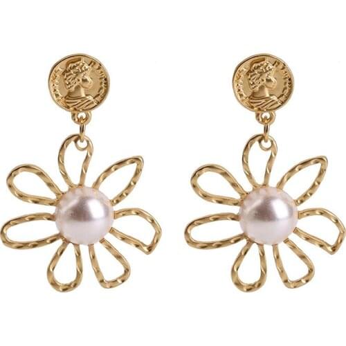 10 Pair/lot wholesale high quality fashion jewelry accessories gold metal portrait pearl flower cute aesthetic earrings