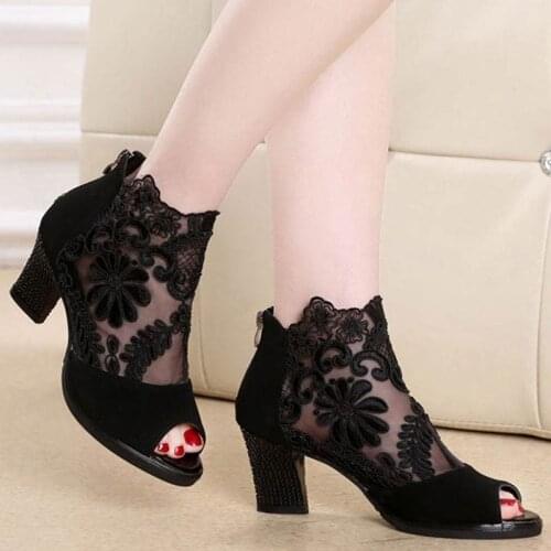 Women Sandals Square High Heel Summer Shoes Woman Sexy Flower Lace Hollow Peep toe Gladiator Sandals Plus Size 35-43
