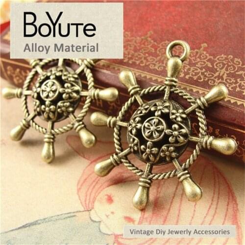 BoYuTe (30 Pieces/Lot) 35*38MM Vintage Style Antique Bronze Plated Metal Steering Wheel Rudder Pendants for Jewelry Makings