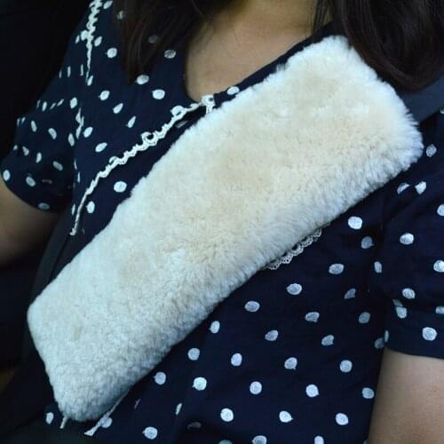 OKAYDA 2 Pcs Faux Fur Soft Plush Seat Belt Cover Shoulder Pad Shoulder Strap Case Comfortable Driving Car Seatbelt
