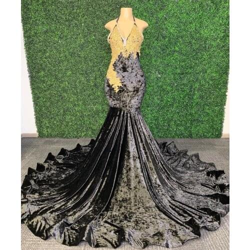 2021 Gold Appliques Evening Dresses Mermaid Long Velvet Halter Sleeveless V Neck Formal Evening Party Gowns Robe De Soiree