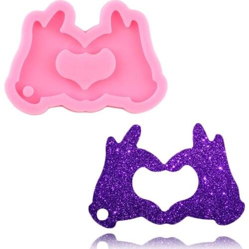 Super Glossy Heart Hands Shape Keychain Silicone Mold Jewelry Making Epoxy Resin Molds Polymer Clay Pendant Keychains Moulds