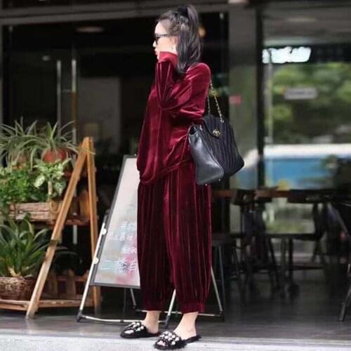 Extra Large Sporting Sets Women Spring New Golden velvet Two Piece Sets Suit Female Casual Loose Tracksuit Women Bat sleeve Tops