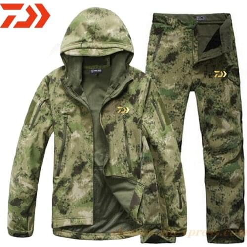 Daiwa 2021 Men Outdoor Waterproof Hooded Jacket+Pants Softshell Outfit Thermal Clothes Fishing Camping Hiking Breath Sport Suit