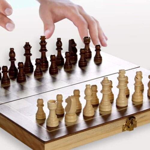 2021 New Wooden Chess Set Fold Magnetic Large Board Interior Storage Portable Travel Men Women Universal Game 32 Pieces Chess
