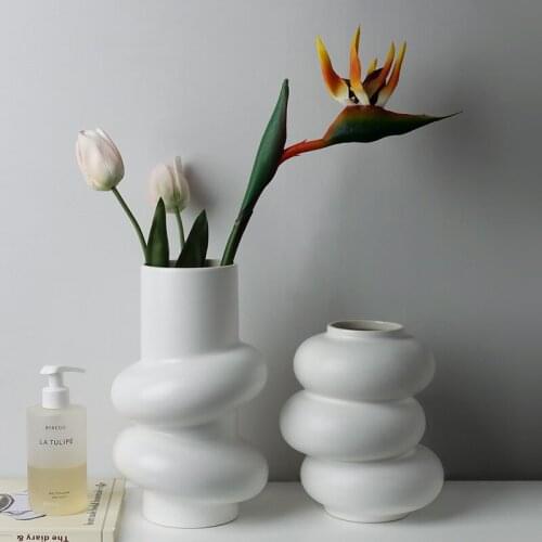 Modern Ceramic Flower Vase For Home Decor Creative White Donut Ceramic Vases