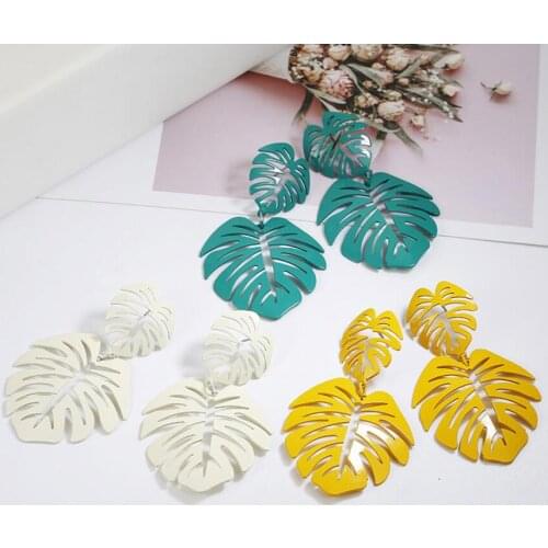 Big Size One Pair Green/Yellow Alloy Exaggerated retro Trendsetter Hollow Out Big Leaf Beach Drop Earrings about 7.3x4.3cm xye30