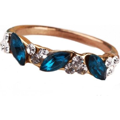Cute Vintage Crystal Ring For Women Fancy Jewelry Retro Feel Sweet Female Rings