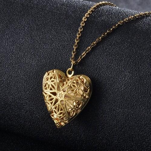 2Pcs/lot Net Hollow peach Heart Photo Frame Locket Box Brass Bronze Gold Steel Necklace Vintage Craft Jewelry Necklace