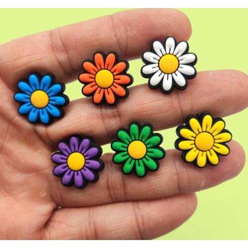 10Pcs Lucky Charm Shoes Accessories Colorful Flowers Croc Jibz Bracelet Pendant Friends Party Gift