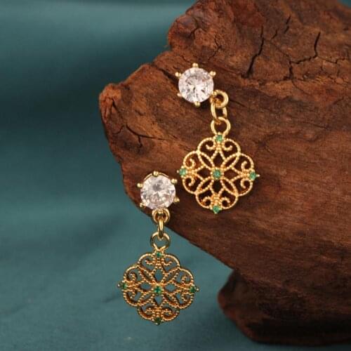 Ethnic Korean character geometric pattern green crystal earrings gold - plated small fresh flower drop earrings for women
