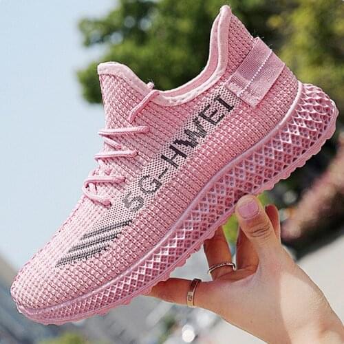 2021 new flying woven womens shoes summer breathable sports womens shoes stall mesh jogging shoes flat casual