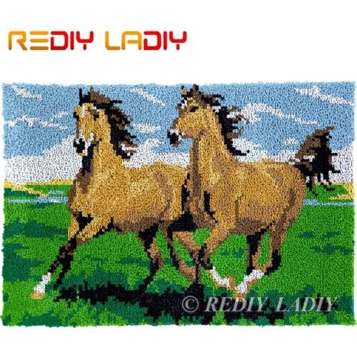 Latch Hook Kits Running Horses Chunky Yarn Embroidery Crocheting Tapestry Kits Needlework Arts & Crafts DIY Carpet Rug 85*58cm