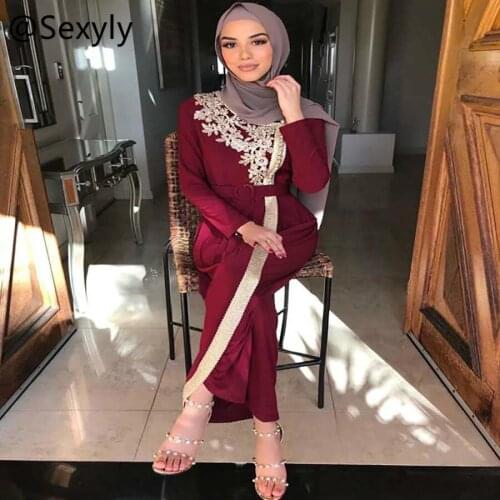 Vintage Burgundy Muslim Evening Dress With Long Sleeve High Neck Arabic Prom Dresses With Gold Lace Formal Femme Robe De Soirée