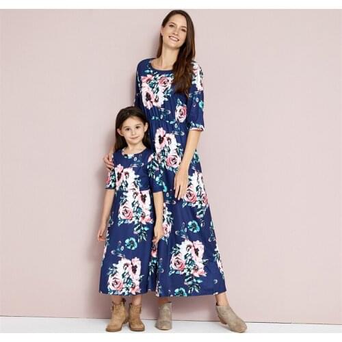 Family Matching Outfits Summer Printed Mother Daughter Mid Length Sleeve Dress Parent Child Wear Girls Mommy Daughter Clothing