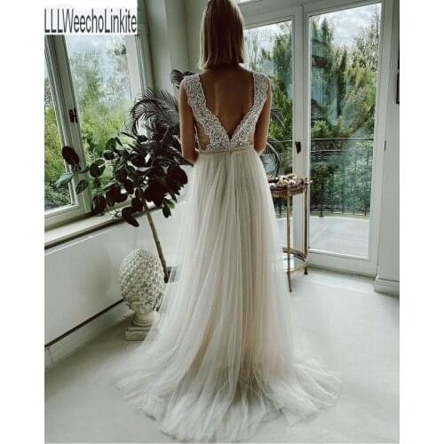 Ivory Lace Floor-Length A-Line Wedding Dresses Chapel Train V-Neck Sleeveless Bridal Gowns Custom Made