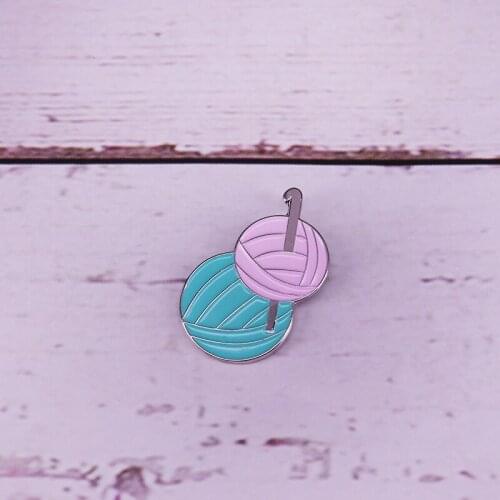 Knitting needles and yarn enamel pin knitters flair brooch crochet pin craft accessory creative yarn lover