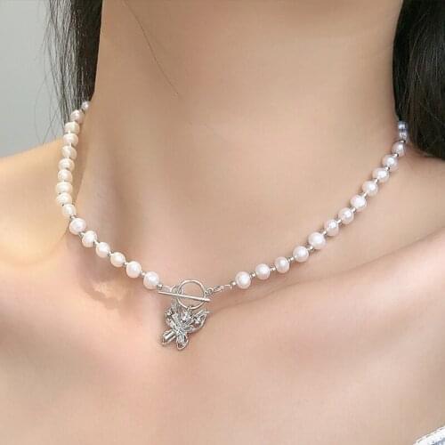 Freshwater pearl butterfly necklace choker collarbone chain S925 chain retro simple womens fashion jewelry natural pearl Choker