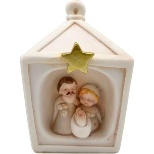 Home House Shape Resin Ornaments Jesus Holy Infant Family of Three Christian Desktop Crafts Retro Christmas Gifts 7*7*10CM