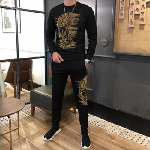 Mens casual suit mens 2020 new fashion autumn and winter hot diamond Skull round neck two piece suit