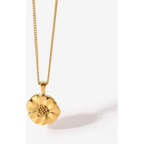 Elegant Flower Pendant Necklace For Women 18k Gold Plated Stainless Steel Tarnish Free Female Jewelry