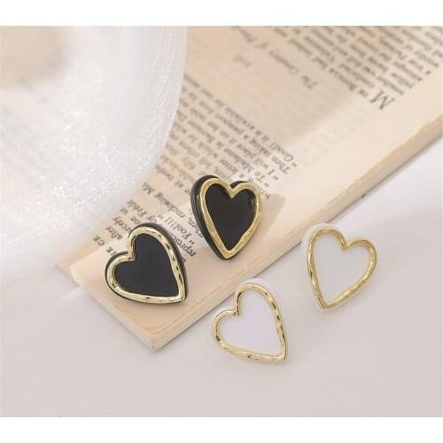 Fashionable And Simple Heart Shaped Earstud Korean Edition Feminine Earstud Jewelry