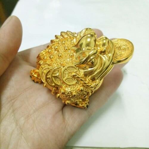 Gold-plated Process Feng Shui Three Legged Money Frog Fortune Lucky Toad with Chinese Coin Resin Craft Golden Color Home Decor