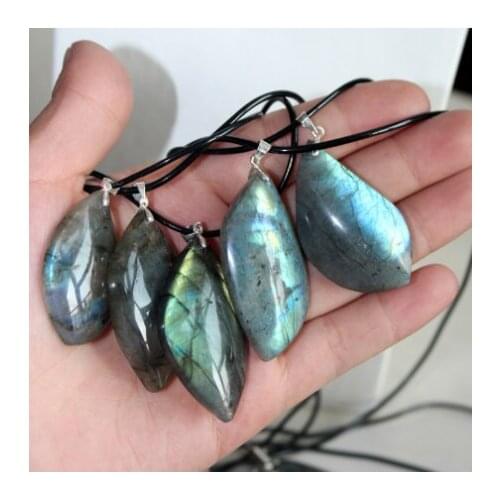 Natural Labrador minerals Moonstone Pendant Crystal Necklace Spectrolite Pendant Reiki Healing Quartz Collection Home Decoration