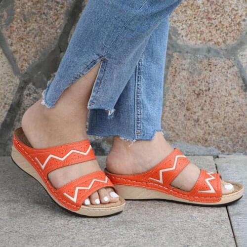 2021 New Women Slipper Wedges Heel Ladies Slides Peep Toe Summer Outdoor Beach Sandal Fashion Female Pattern