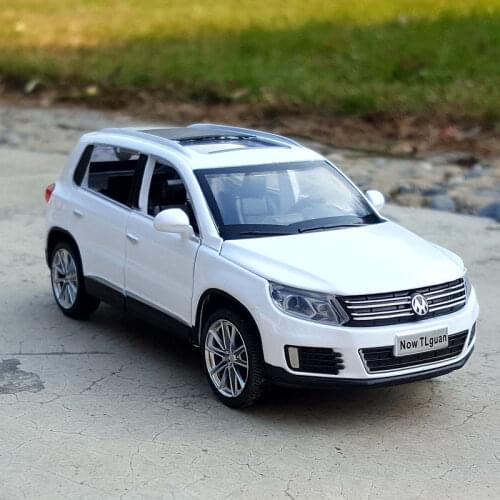 1:32 Volkswagens Tiguan Alloy Car Model Diecasts & Toy Metal Vehicles Car Model Simulation Sound Light Kids Gift Free Shipping