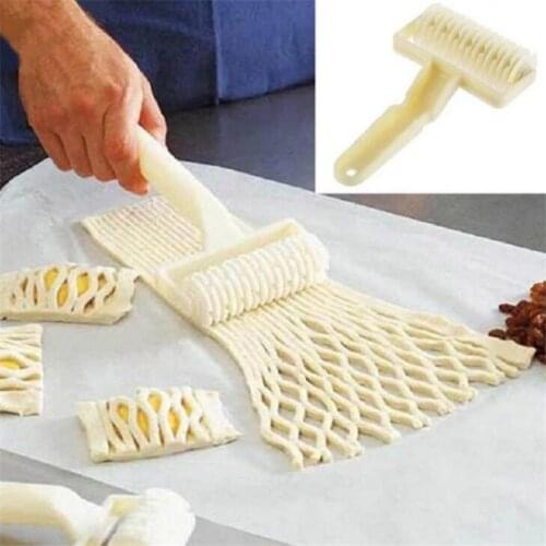 New Arrival Plastic Wheel Knife Embossing Dough Roller Lattice Craft Cooking Tools Large Size Pull Net Pizza Cutters & Wheels